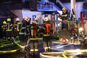 235272_oDI8XFWm8Q (Medium)