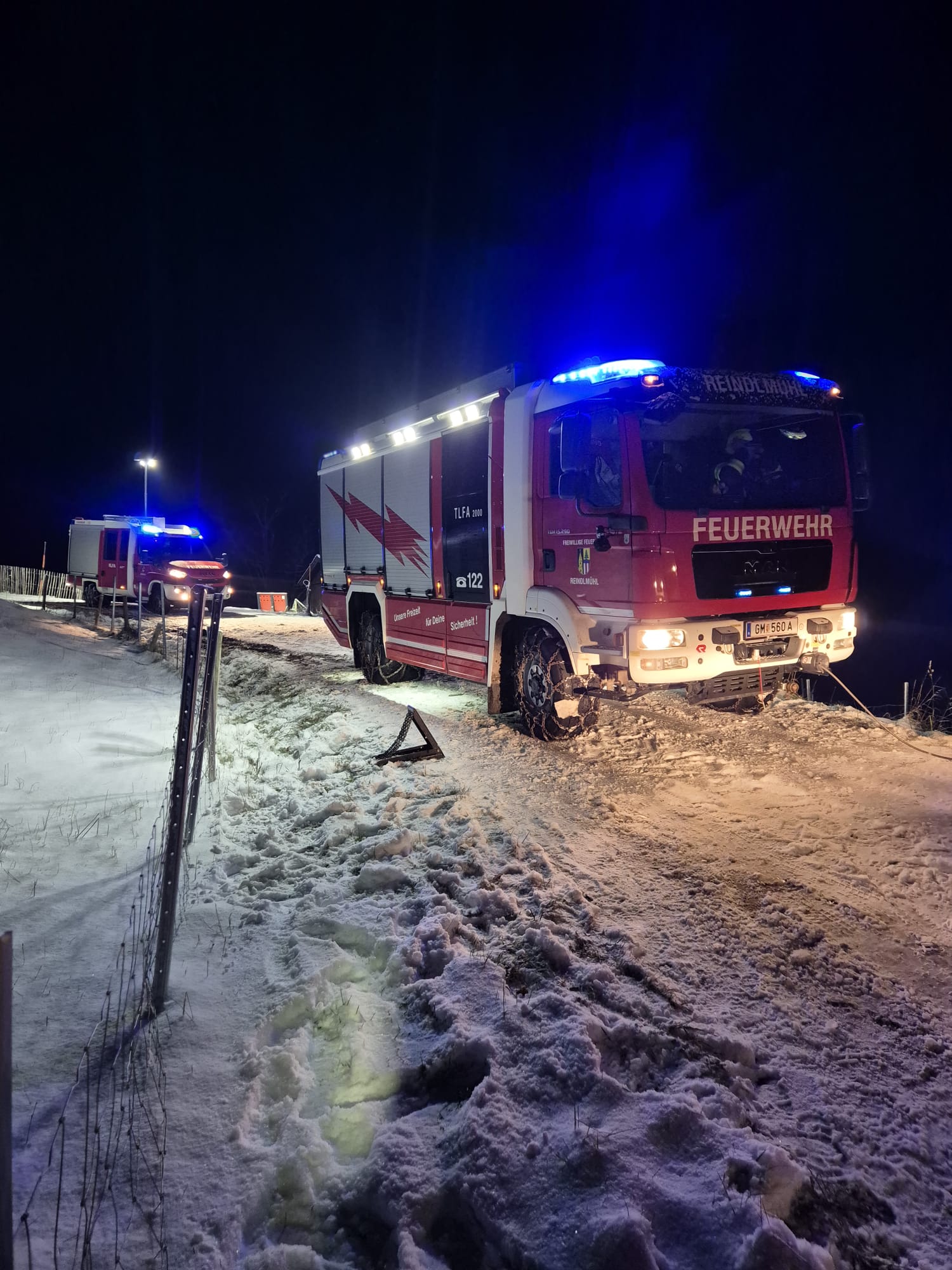 Mehr über den Artikel erfahren Bergung Kleintransporter am Tannachweg