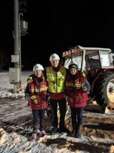 Mehr über den Artikel erfahren Feuerwehrjugend übt Traktorbergung