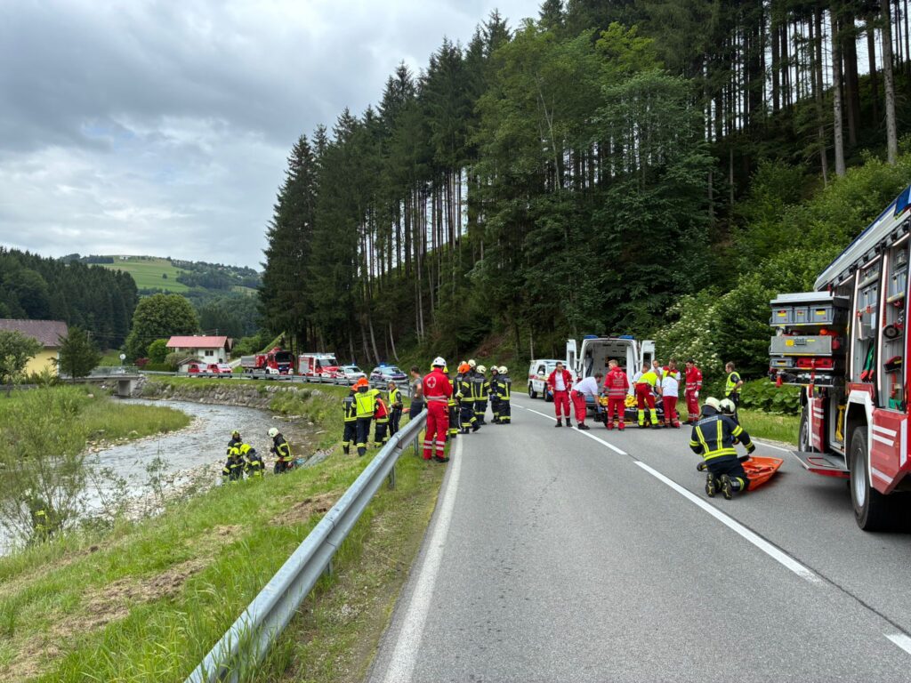 Mehr über den Artikel erfahren Personenrettung im unwegsamen Gelände