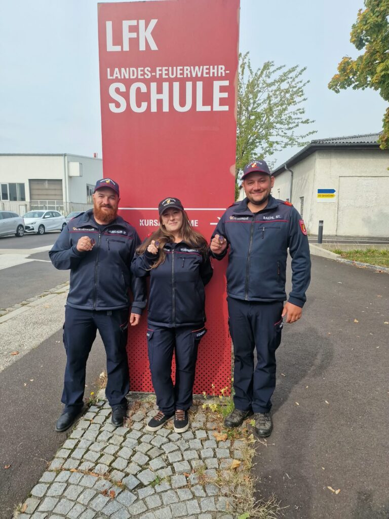 Mehr über den Artikel erfahren 🏅 Sanitätsleistungsabzeichen in Bronze erfolgreich absolviert! 🚒